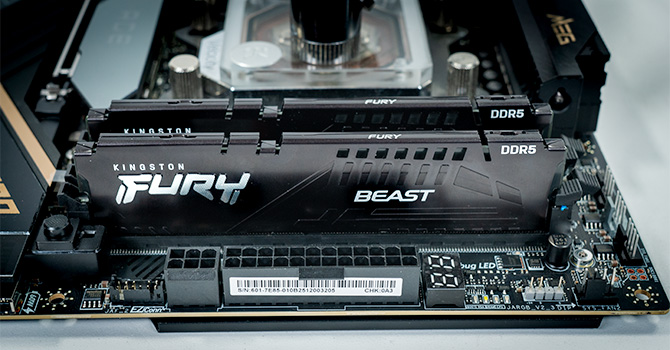 Kingston Fury Beast DDR5-6000: RAM barata que vuela en juegos