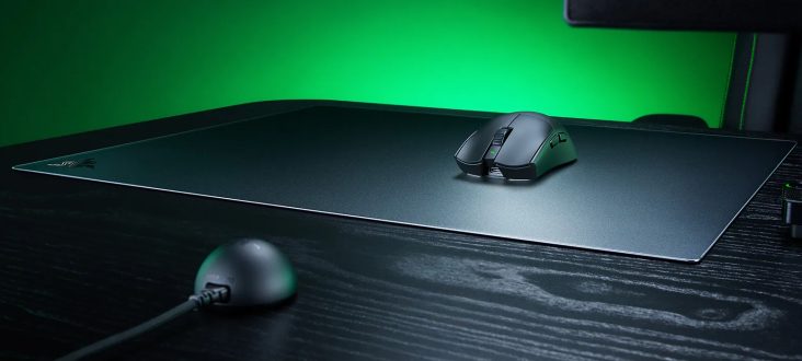 Razer Atlas Pro: el mousepad de cristal más delgado que verás, ¡solo 1,9 mm!