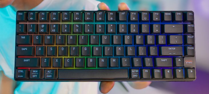 Cherry K33: Teclado gaming compacto por 60€ con switches 'mem-chanical' que flipan